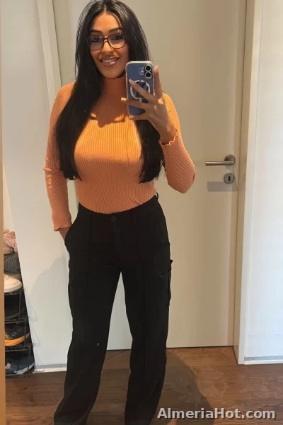 SARA - Compañía en Aguadulce (No Escorts)